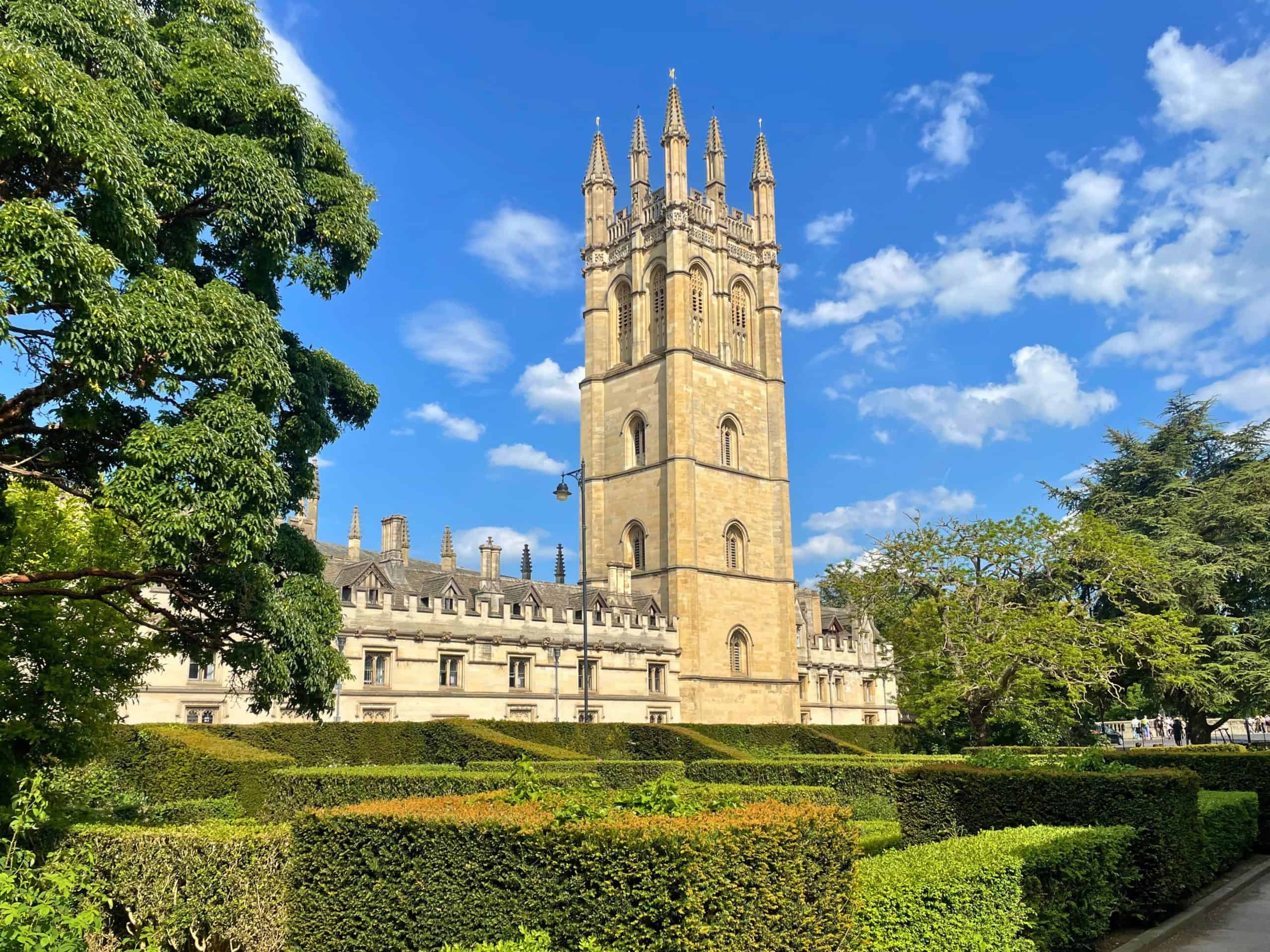 Oxford historical centre on a bright, sunny day