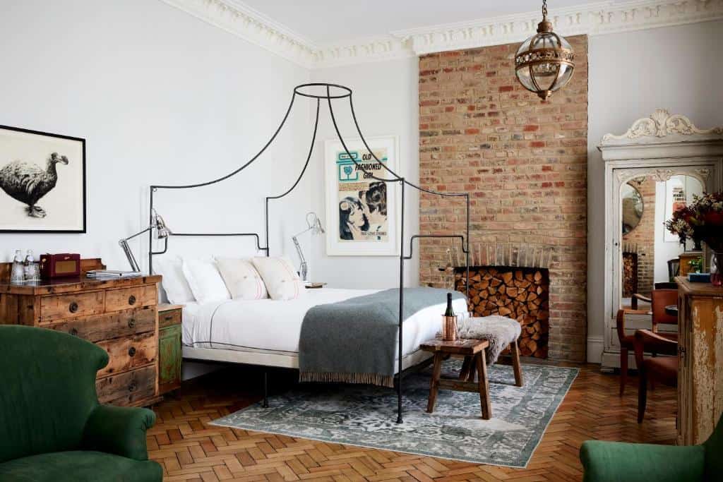 A beautiful room with brick fireplace in Artists Residence London