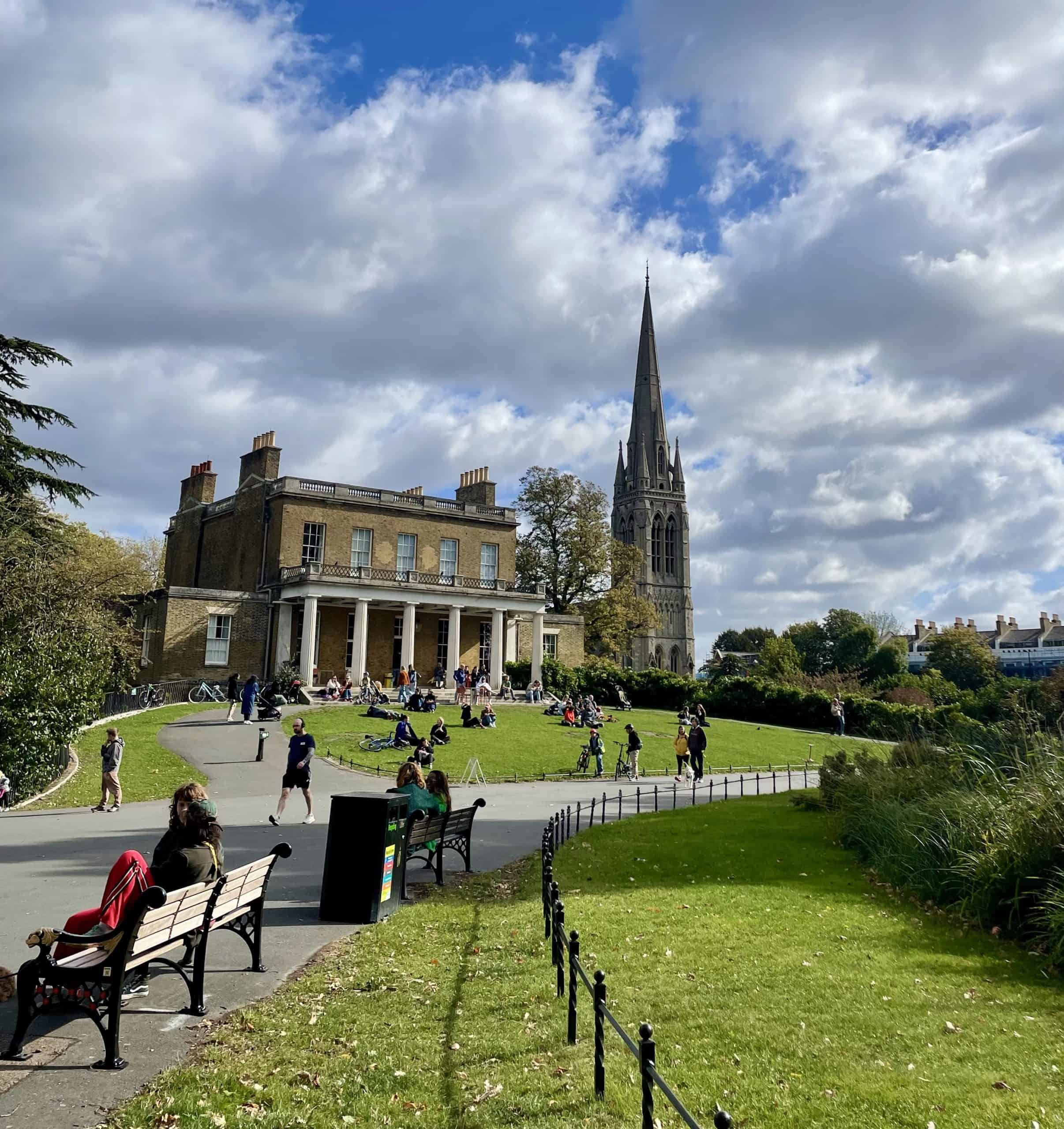 Clissold House in Clissold Park